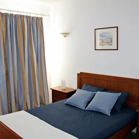 Moradia Com Piscina Privada Para Ferias Em Algarve Quarteira